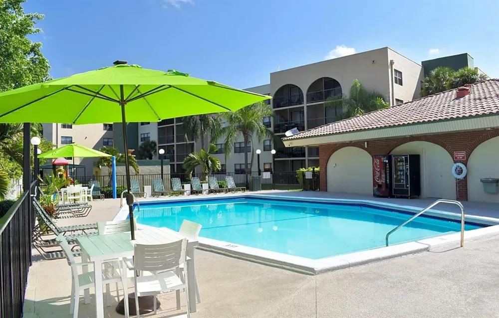 17350 NW 68th Avenue #400-402A Hialeah, FL 33015