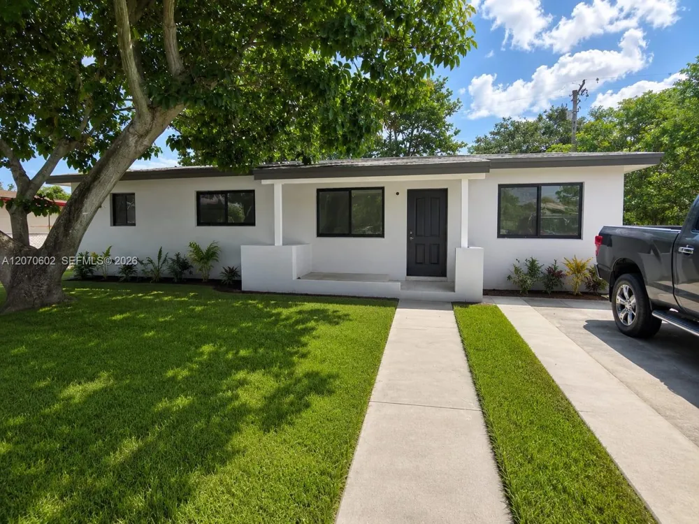 2910 NW 175th St Miami Gardens, FL 33056