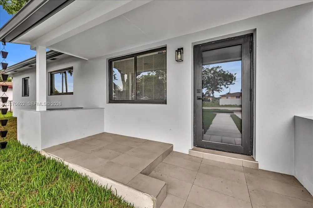 2910 NW 175th St Miami Gardens, FL 33056