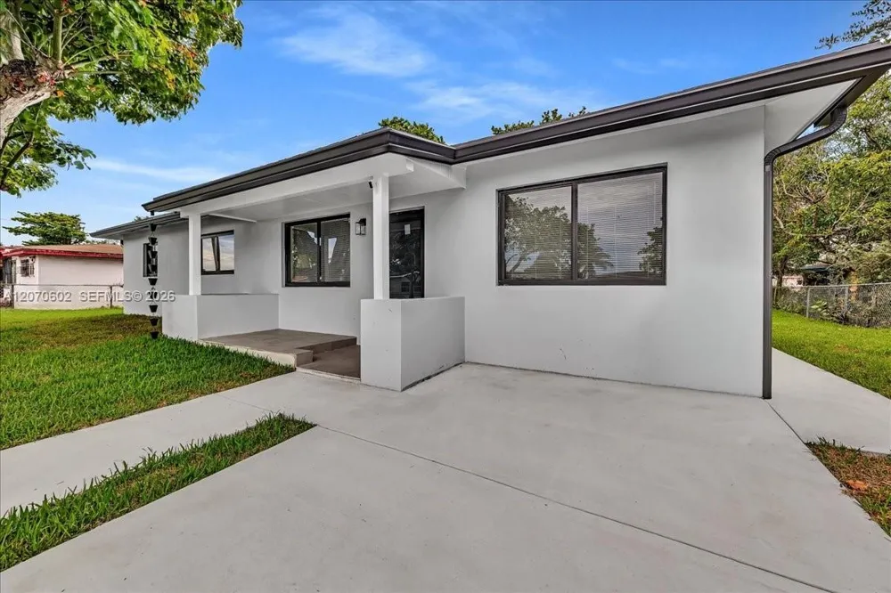 2910 NW 175th St Miami Gardens, FL 33056