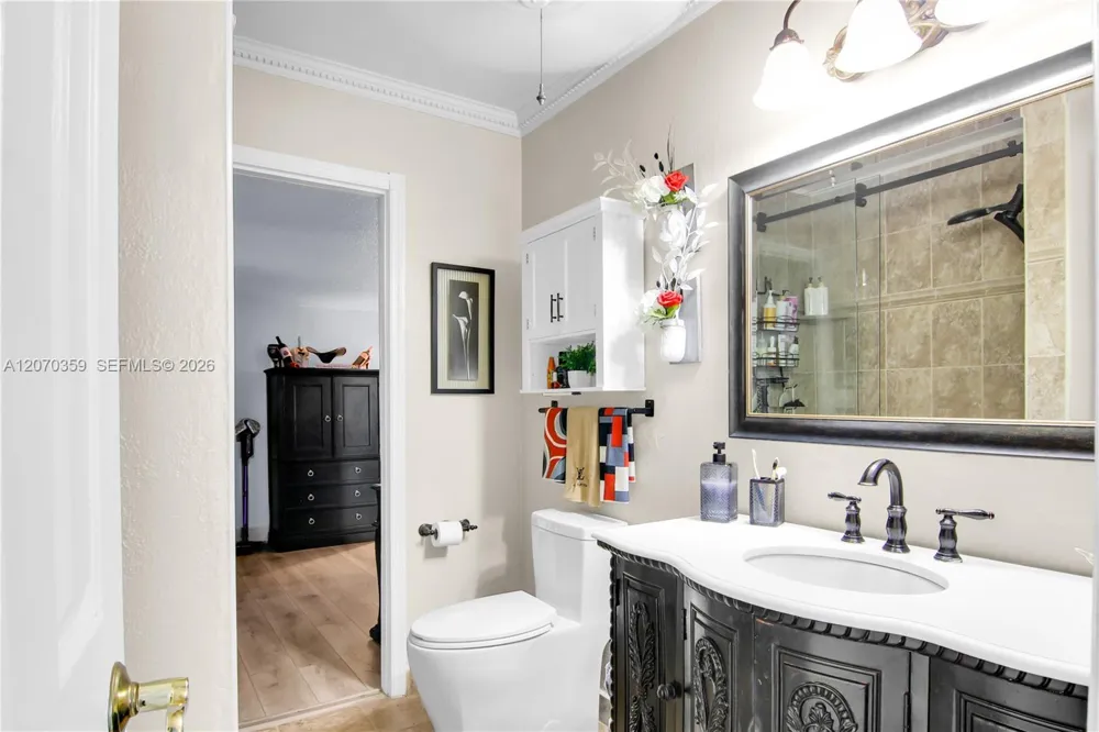 7690 NW 16th Ct Pembroke Pines, FL 33024
