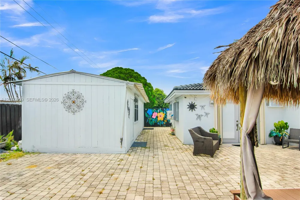 7690 NW 16th Ct Pembroke Pines, FL 33024
