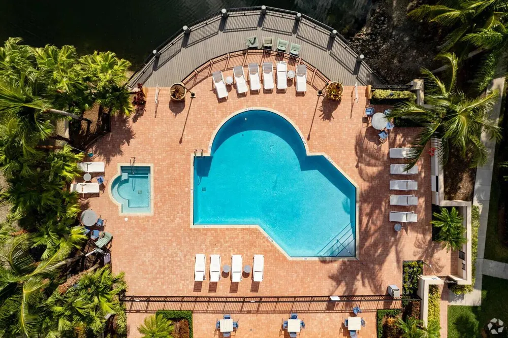 8977 Wiles Road #203 Coral Springs, FL 33067