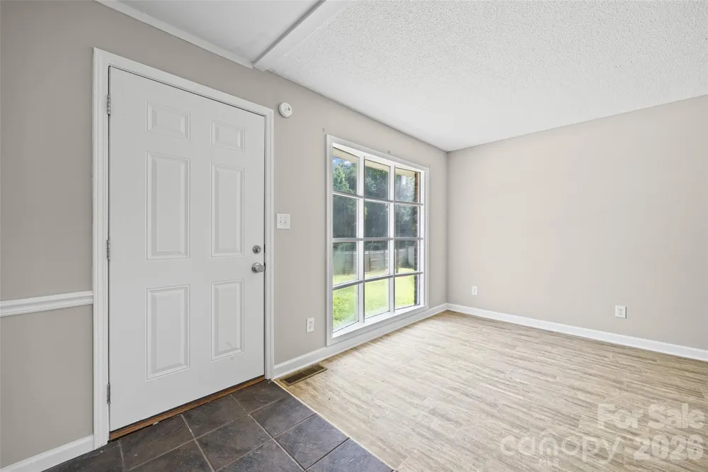 195 Moda Road Blacksburg, SC 29702