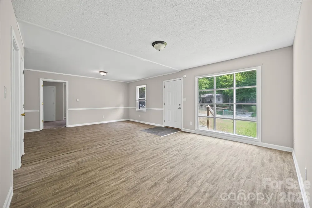 195 Moda Road Blacksburg, SC 29702