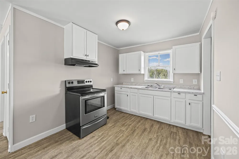 195 Moda Road Blacksburg, SC 29702
