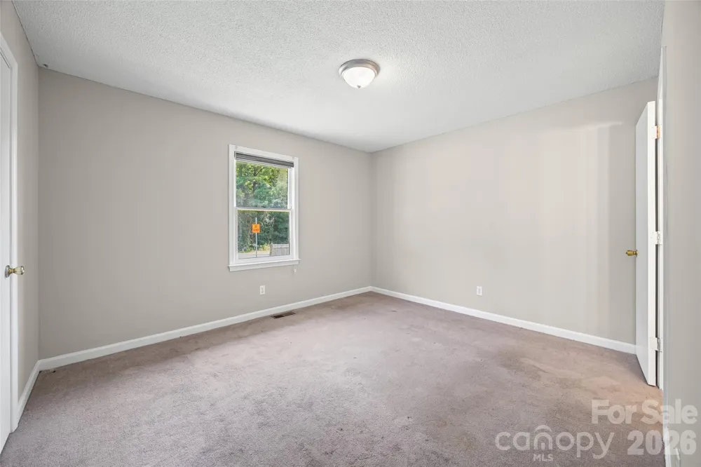195 Moda Road Blacksburg, SC 29702