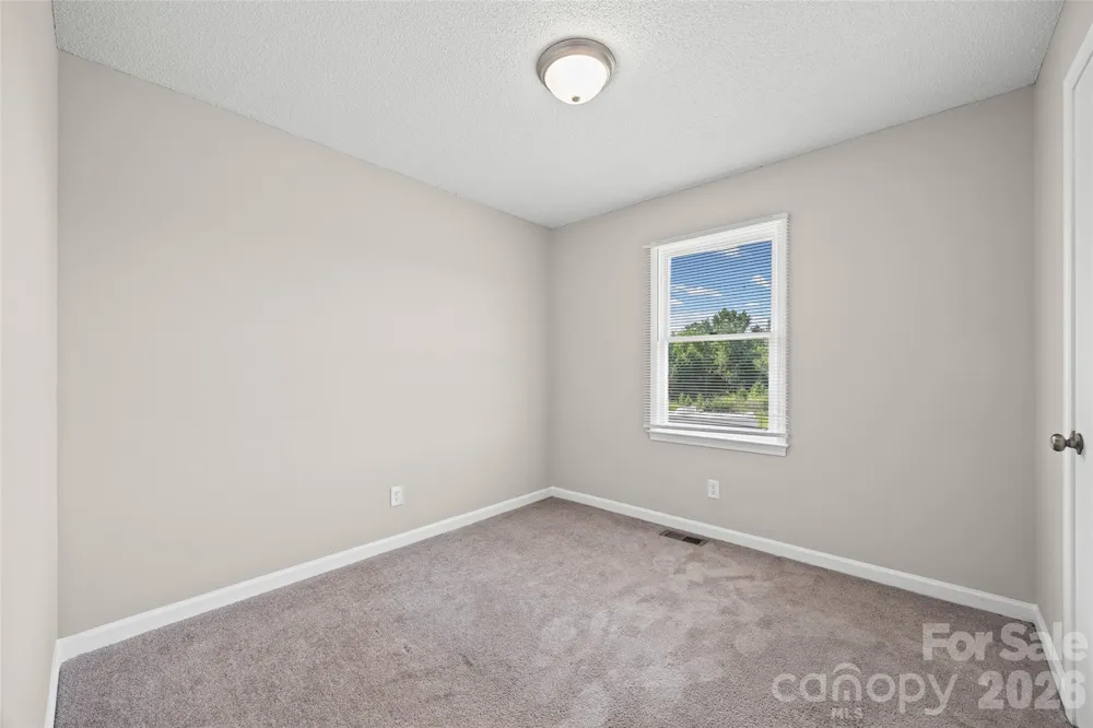 195 Moda Road Blacksburg, SC 29702