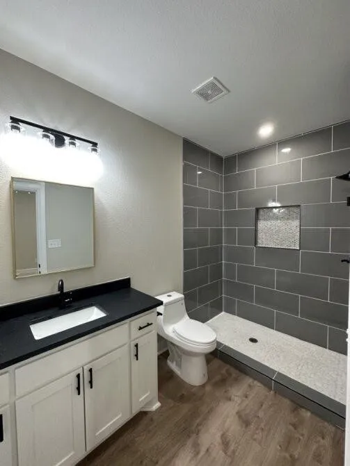 914 W Baker Street Denison, TX 75020