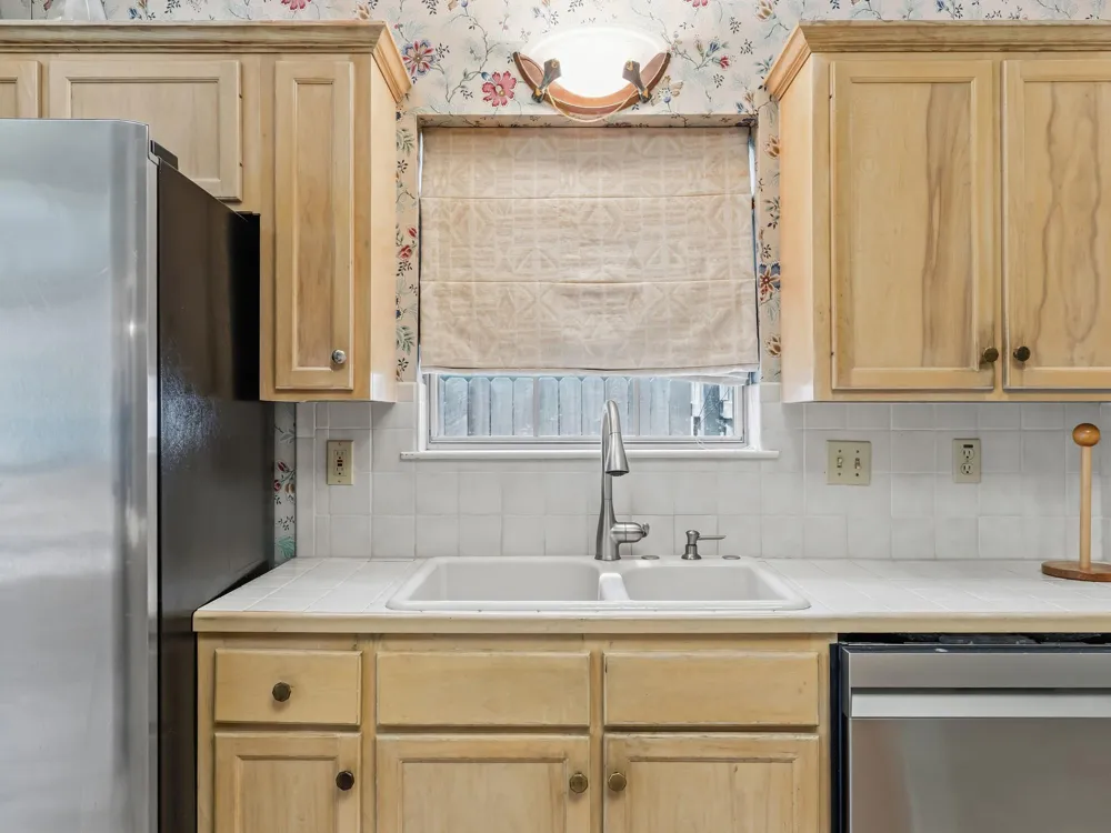 2107 Avenue K Nederland, TX 77627