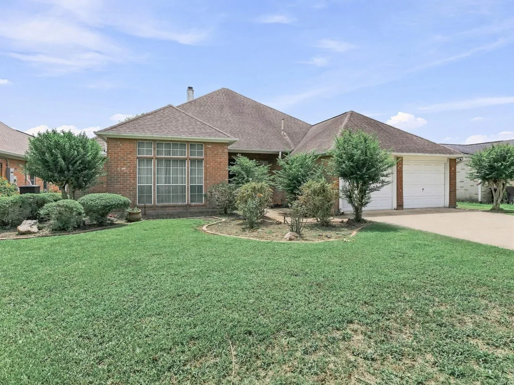 2107 Avenue K Nederland, TX 77627