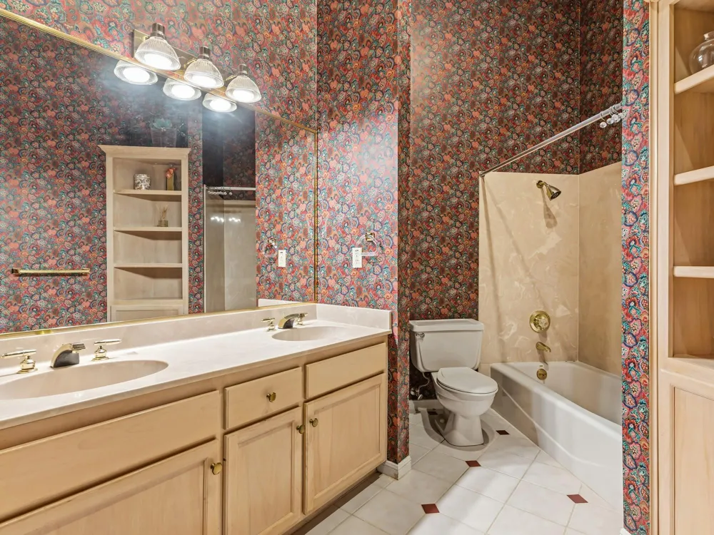 2107 Avenue K Nederland, TX 77627