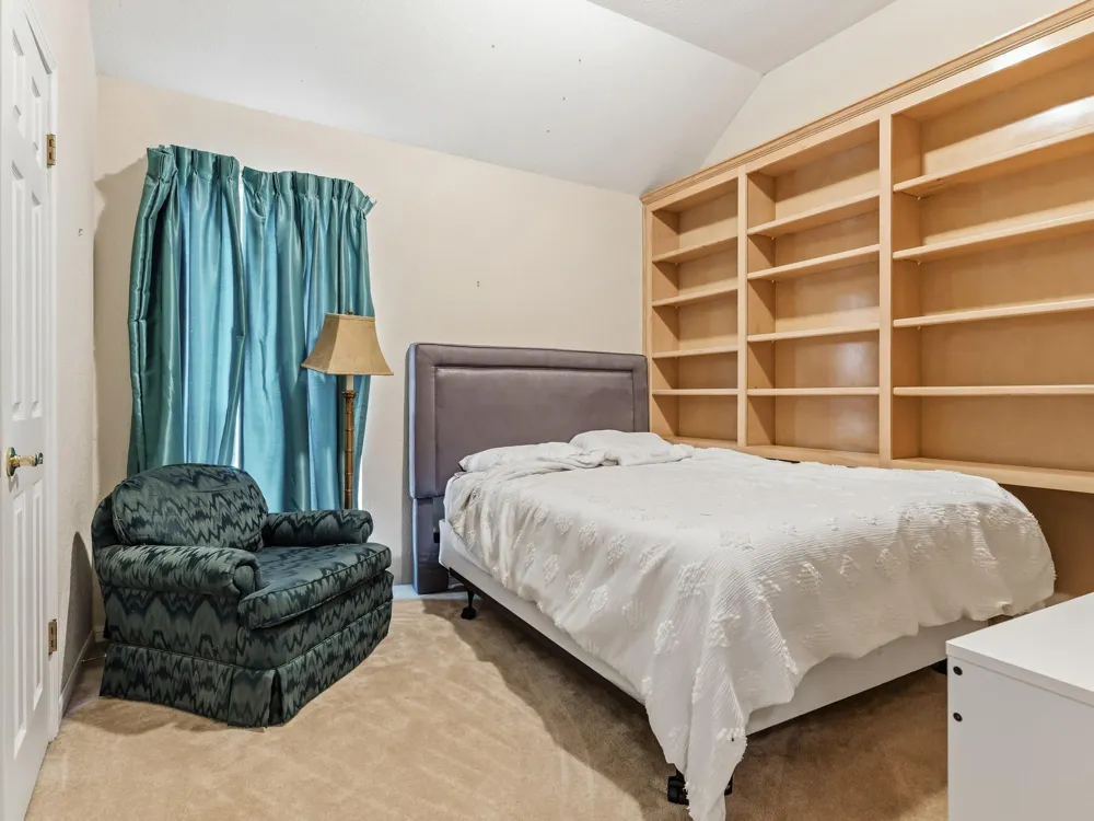 2107 Avenue K Nederland, TX 77627