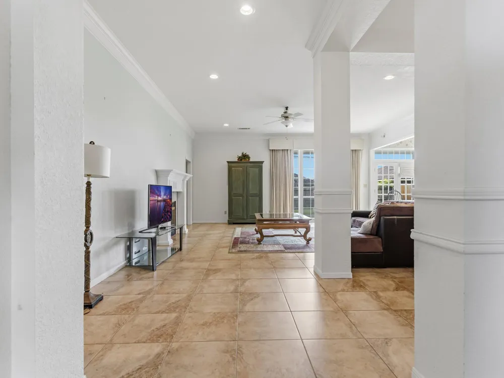2107 Avenue K Nederland, TX 77627