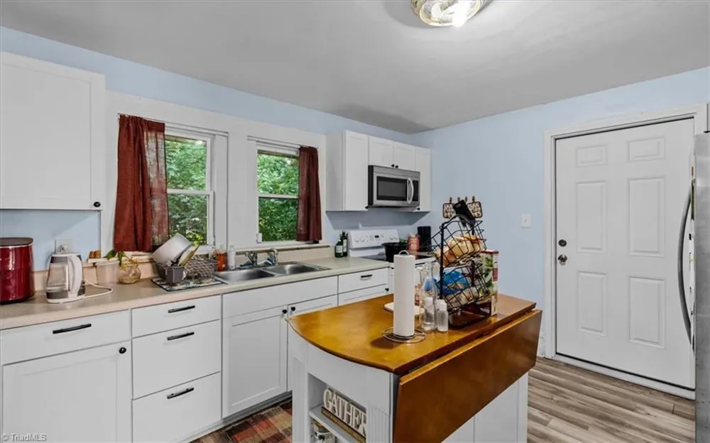 1207 Vernon Place High Point, NC 27260