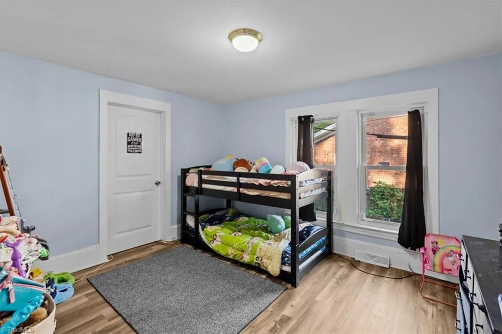 1207 Vernon Place High Point, NC 27260