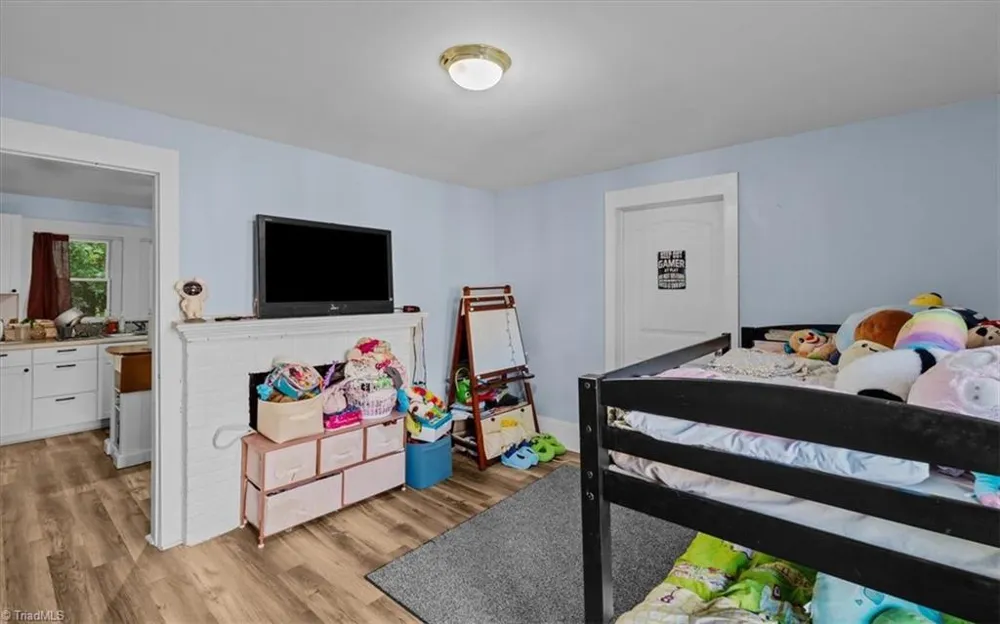1207 Vernon Place High Point, NC 27260