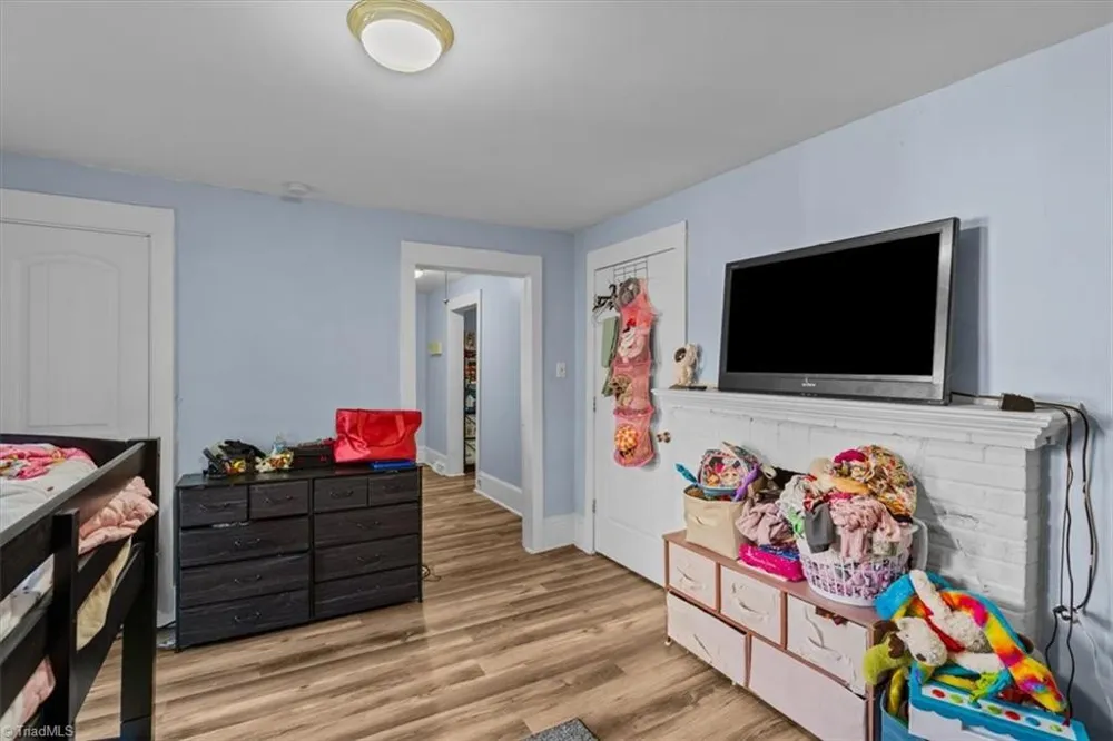 1207 Vernon Place High Point, NC 27260