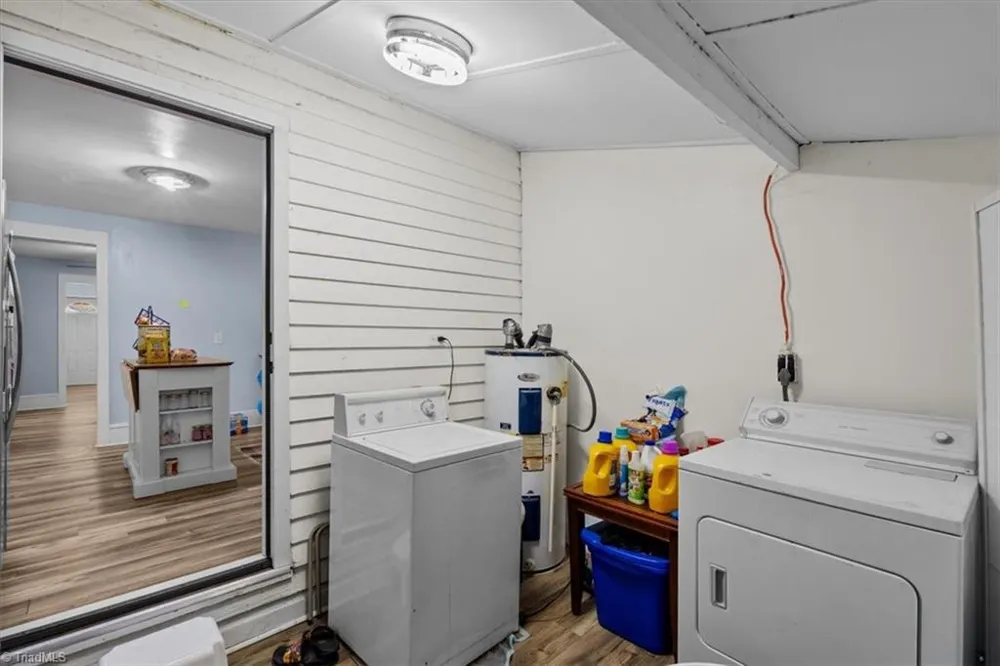 1207 Vernon Place High Point, NC 27260