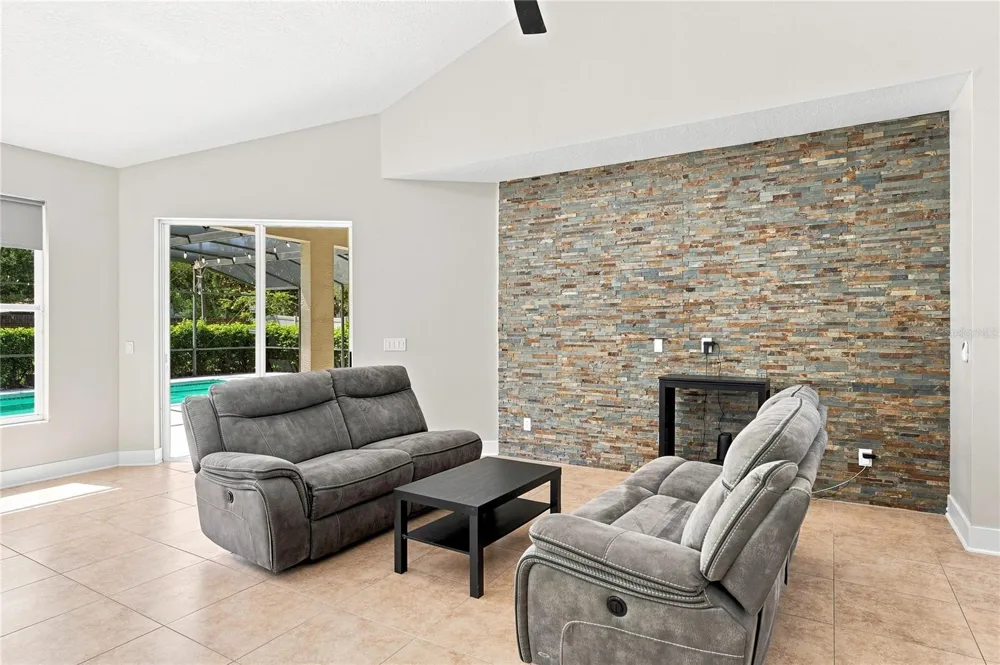 13306 MEERGATE CIRCLE Orlando, FL 32837