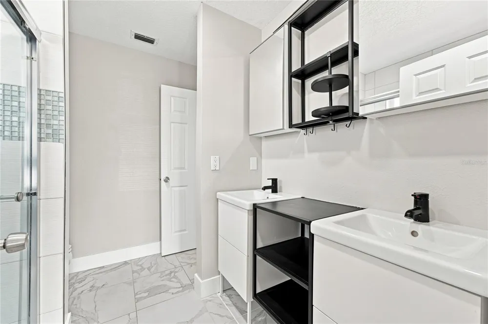 13306 MEERGATE CIRCLE Orlando, FL 32837