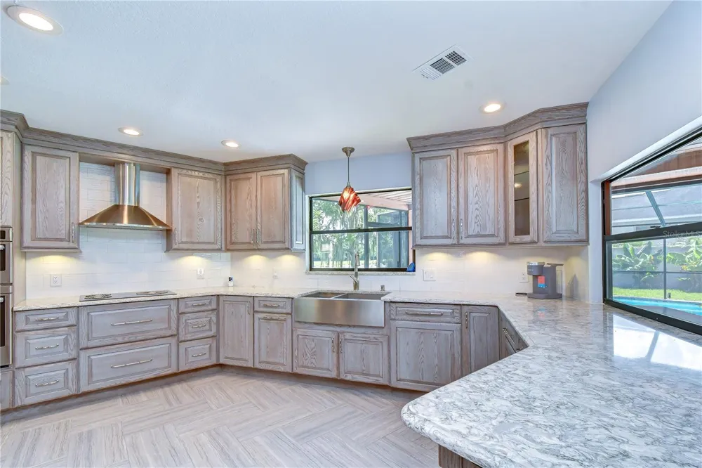 1224 RAINBROOK CIRCLE Valrico, FL 33596