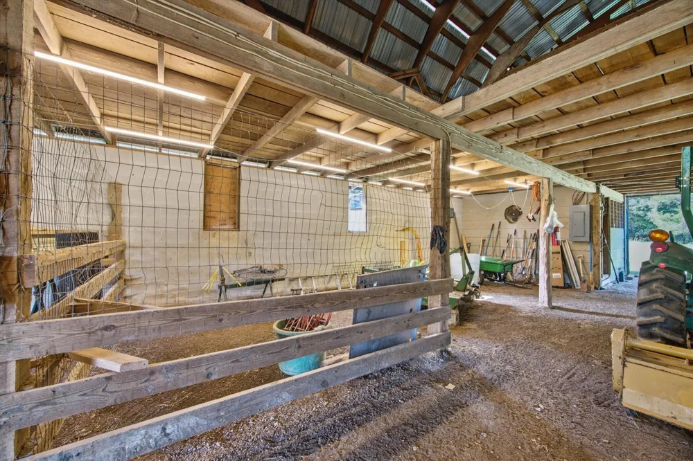 965 Lofton Lane Chickamauga, GA 30707
