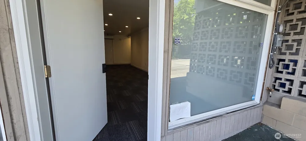 4213 Winslow Place Seattle, WA 98103