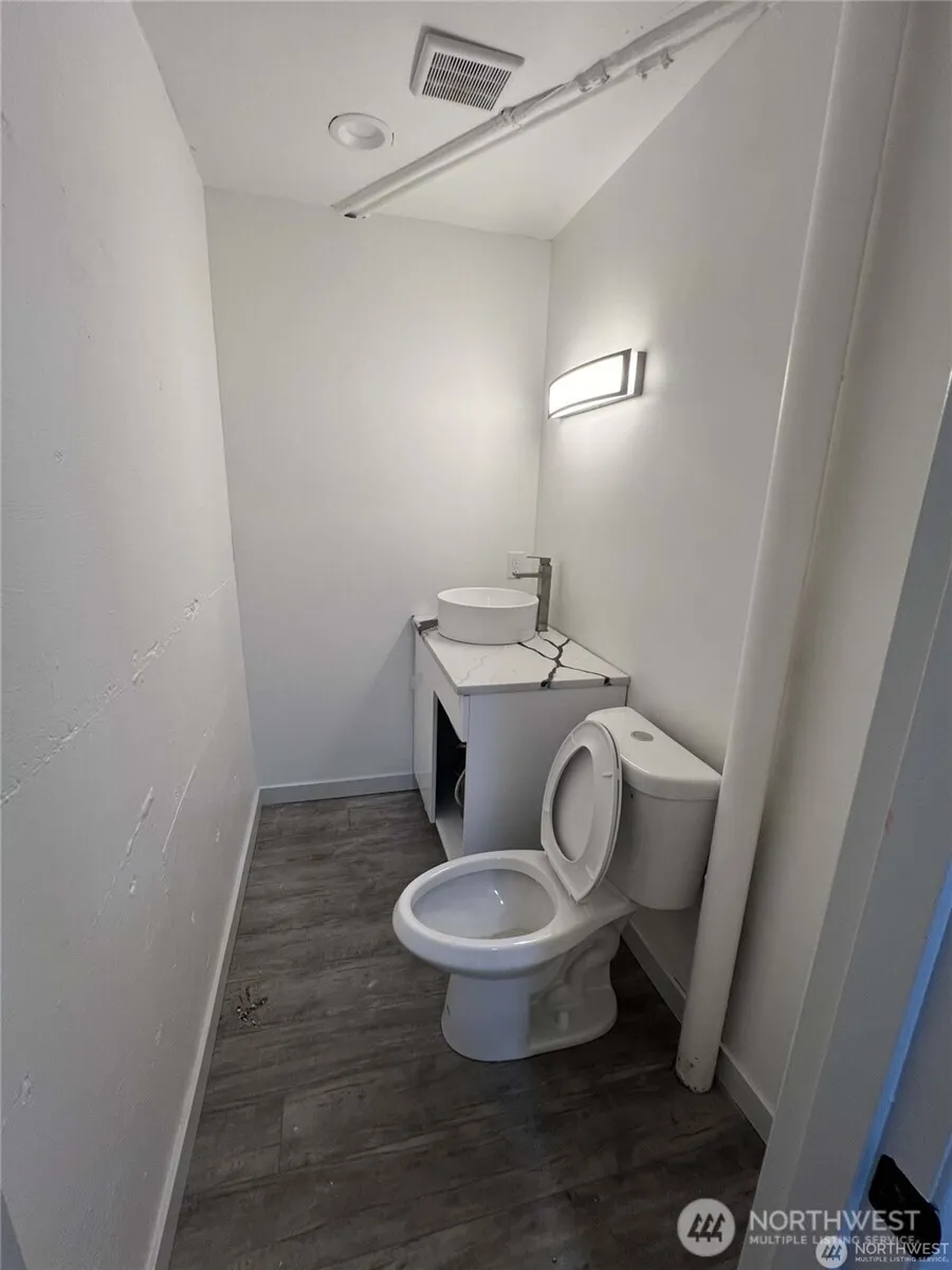 4213 Winslow Place Seattle, WA 98103