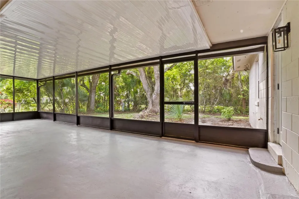 1201 AVALON BOULEVARD Casselberry, FL 32707