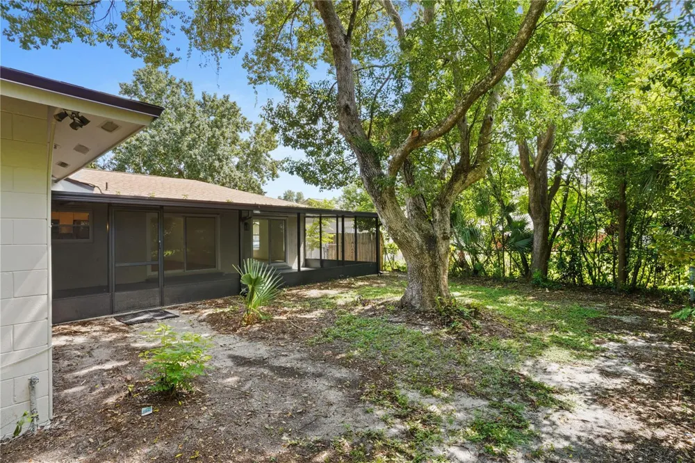 1201 AVALON BOULEVARD Casselberry, FL 32707
