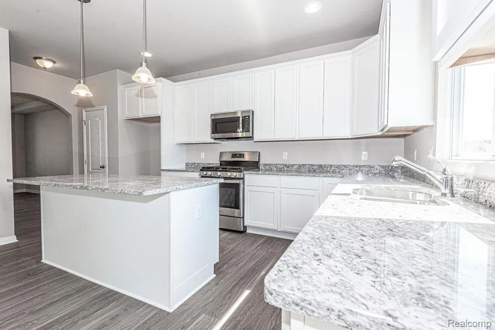 53188 Woodland Meadows Drive Chesterfield Township, MI 48047