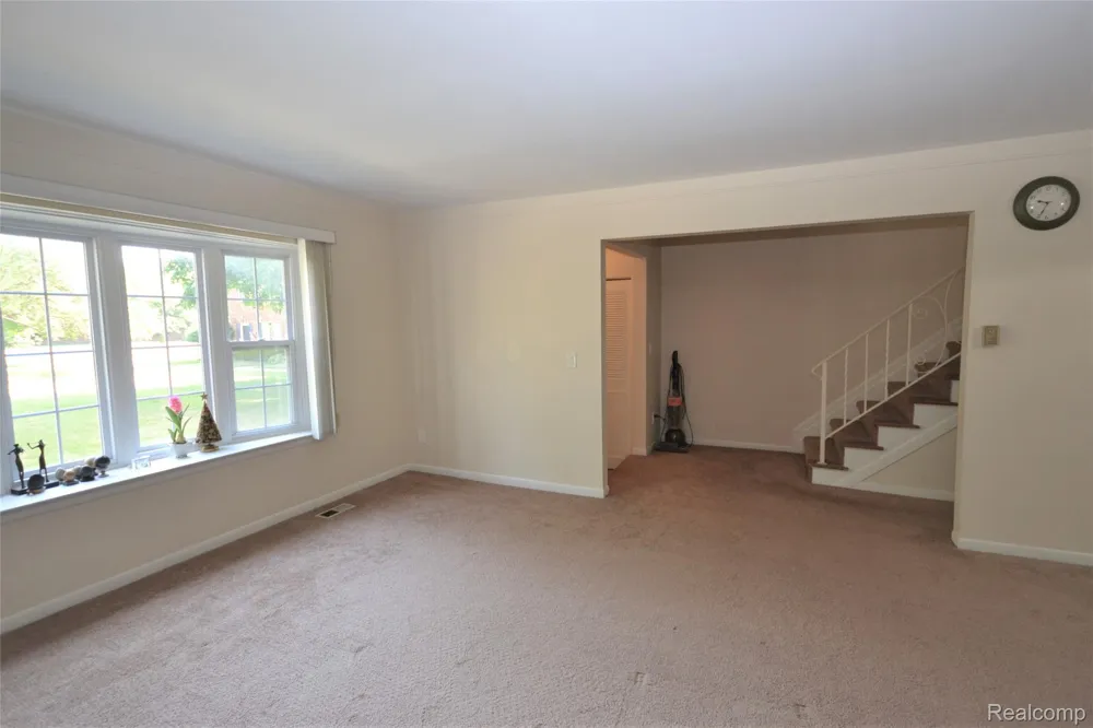 559 Fox Hills Drive Bloomfield Hills City, MI 48304