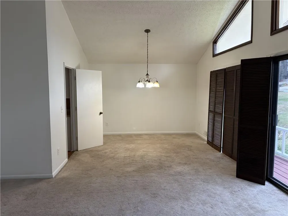 5252 Enchanted Cove SW Lilburn, GA 30047
