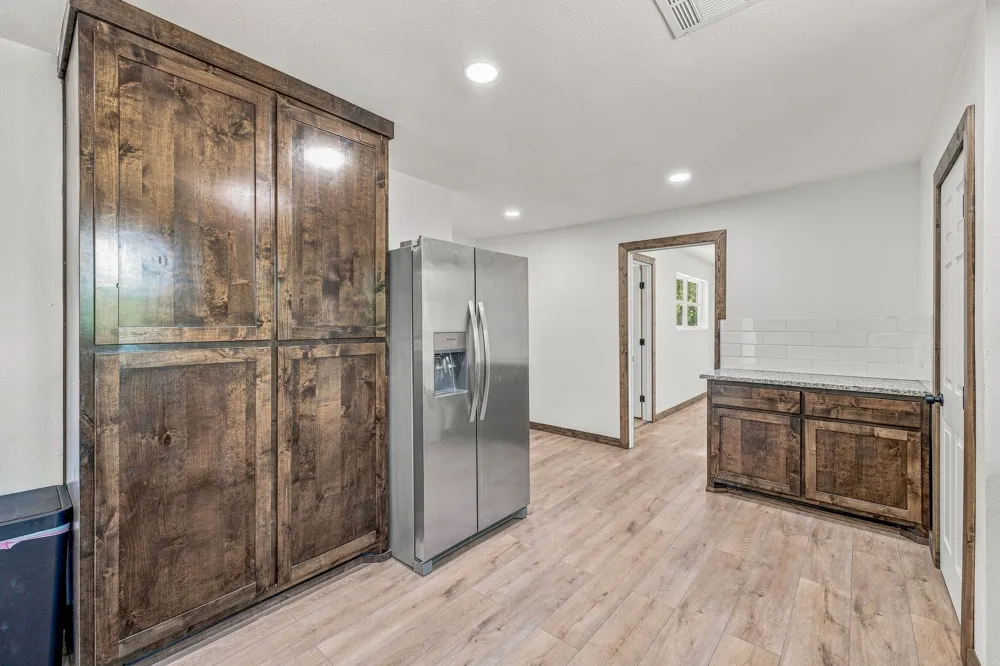 640 S Preston Street De Leon, TX 76444