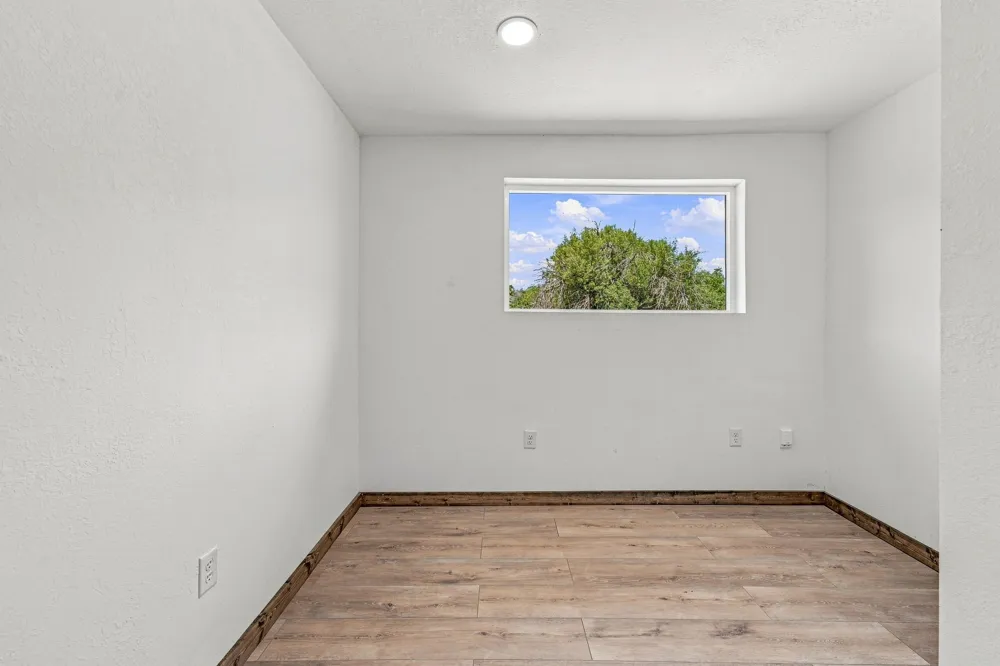 640 S Preston Street De Leon, TX 76444