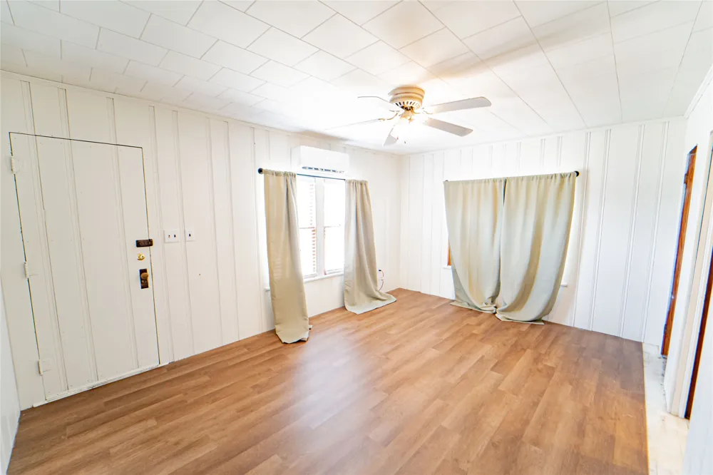 6500 W Highway 180 Albany, TX 76430