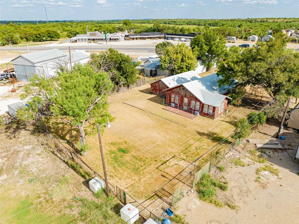 6500 W Highway 180 Albany, TX 76430