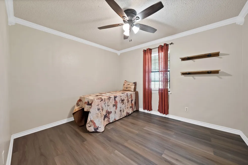 141 County Road 2211 Mineola, TX 75773