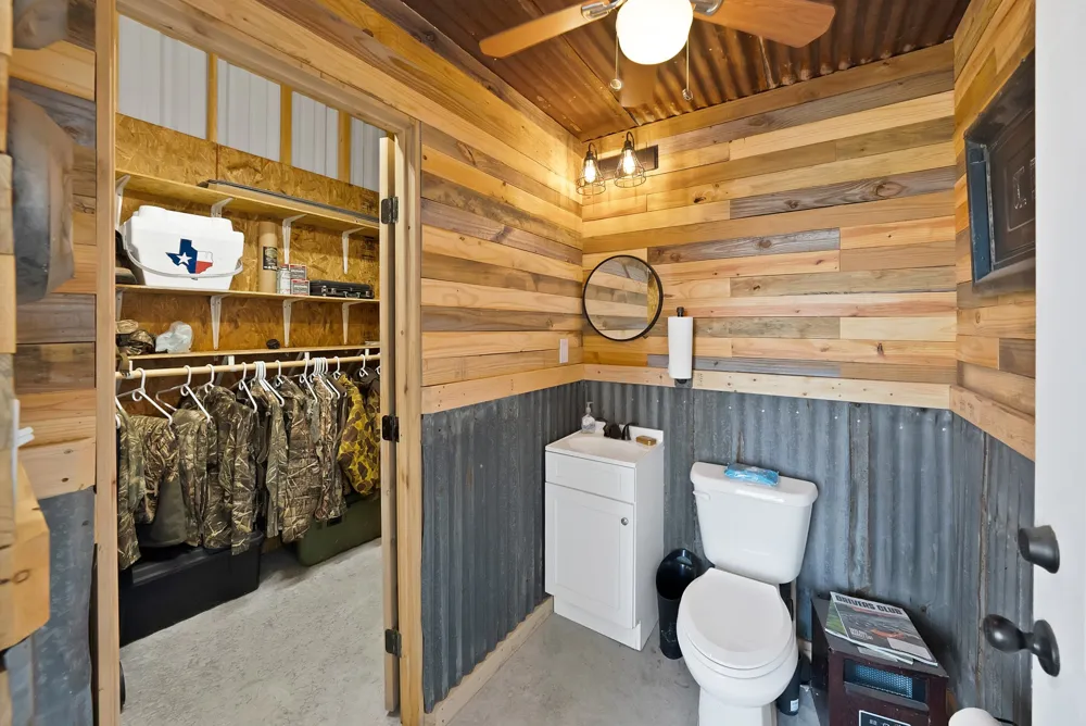 141 County Road 2211 Mineola, TX 75773