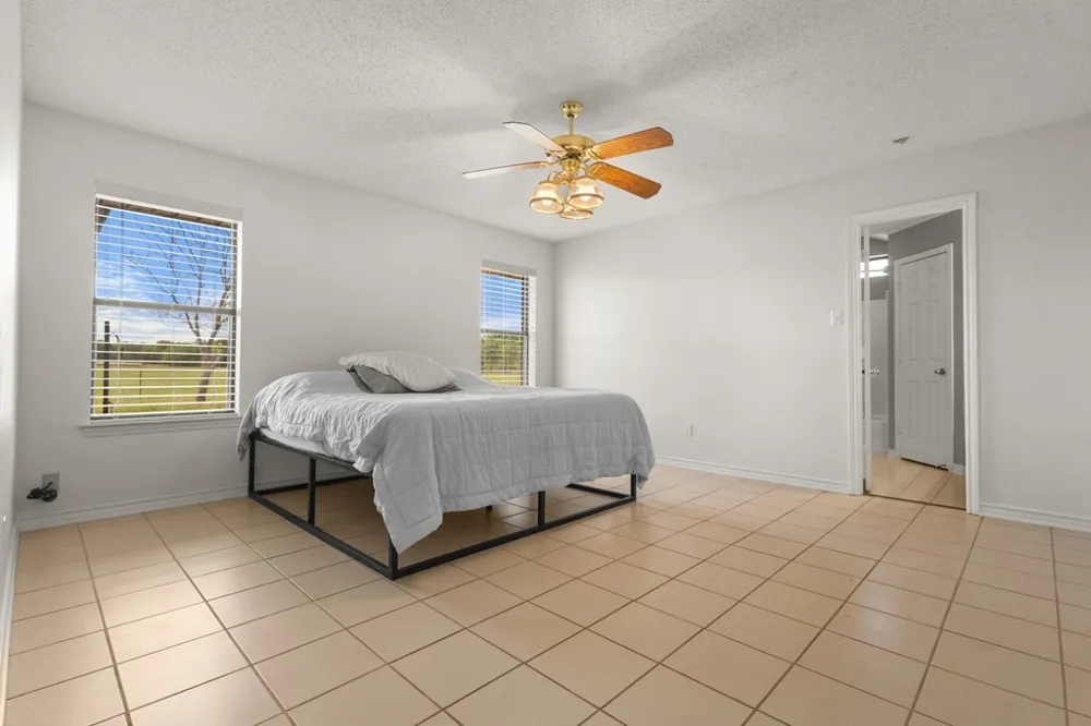 290 Vz County Road 3222 Wills Point, TX 75169