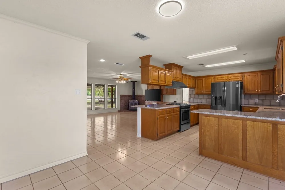 290 Vz County Road 3222 Wills Point, TX 75169