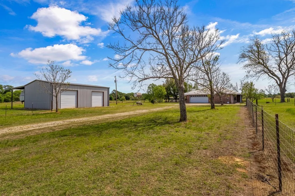290 Vz County Road 3222 Wills Point, TX 75169