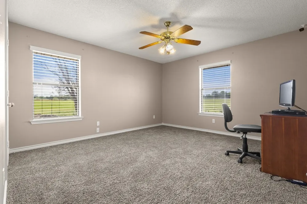 290 Vz County Road 3222 Wills Point, TX 75169