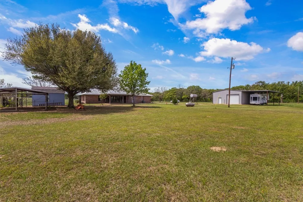 290 Vz County Road 3222 Wills Point, TX 75169