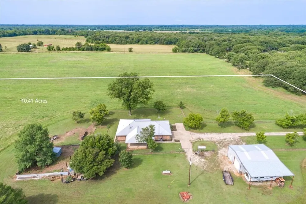 290 Vz County Road 3222 Wills Point, TX 75169