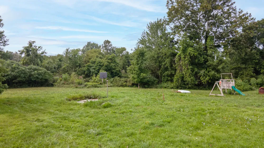 876 110th Avenue Plainwell, MI 49080