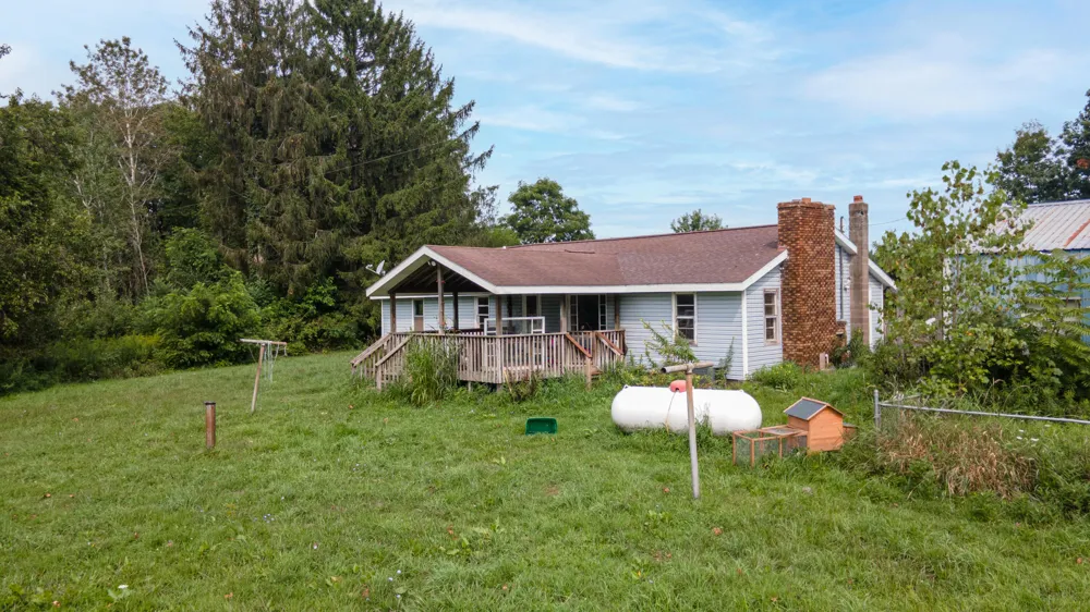 876 110th Avenue Plainwell, MI 49080