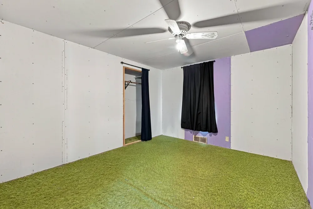 876 110th Avenue Plainwell, MI 49080