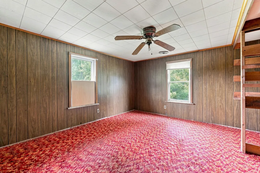 876 110th Avenue Plainwell, MI 49080